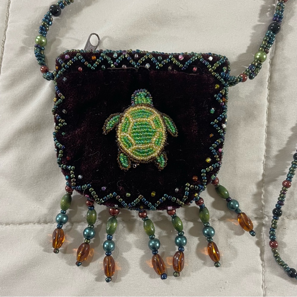 Mini Velvet Beaded Purple Turtle Lanyard Pouch - Picture 2 of 5